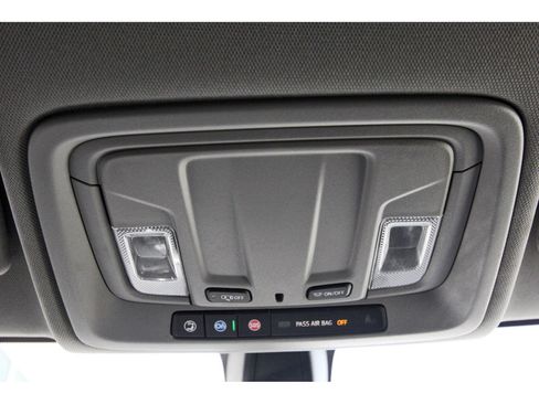 Used 2021 Chevrolet Silverado 1500 Custom AWD/4WD image 24