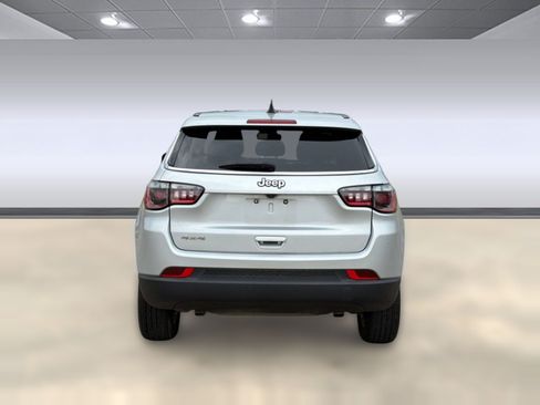 Used 2024 Jeep Compass Sport AWD/4WD image 10