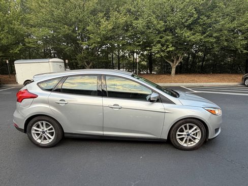 Used 2016 Ford Focus SE FWD image 7