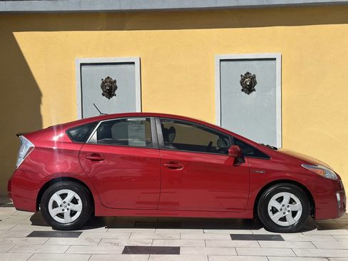 Used 2011 Toyota Prius Three image 7