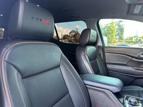 Used 2023 GMC Acadia AT4 w/ Technology Package image 19