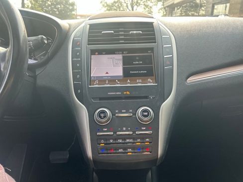 Used 2017 Lincoln MKC Reserve FWD image 14