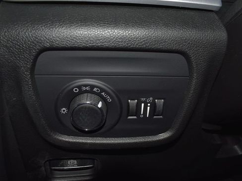 New 2026 Jeep Grand Cherokee Altitude AWD/4WD image 13