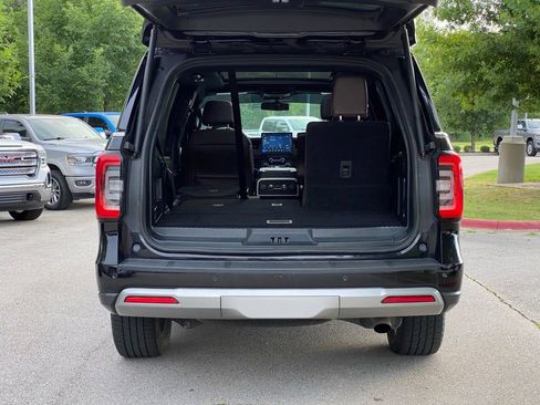 Used 2024 Ford Expedition Limited AWD/4WD image 7