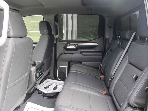 Used 2025 GMC Sierra 1500 Elevation w/ Preferred Package image 18