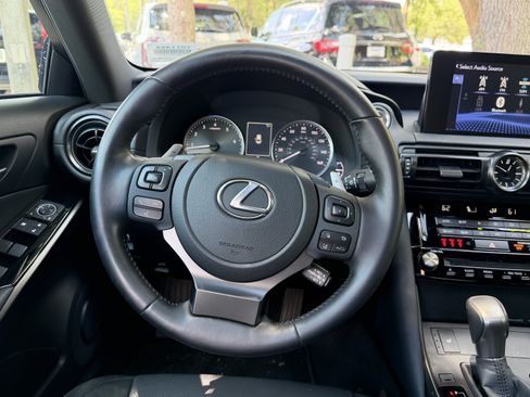Used 2024 Lexus IS 350 F Sport RWD image 32