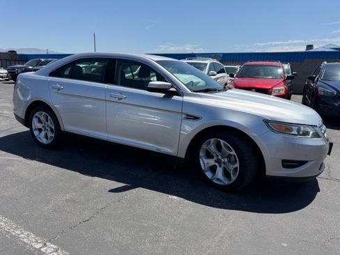 Used 2012 Ford Taurus SEL FWD image 6