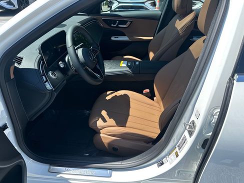 New 2026 Mercedes-Benz E 350 4MATIC Sedan image 9