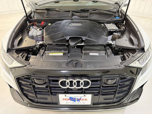 Used 2019 Audi Q8 Prestige image 31