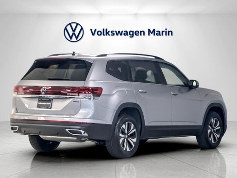 New 2026 Volkswagen Atlas SE image 5