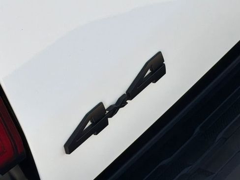 Used 2024 Toyota Tacoma TRD Off-Road image 10