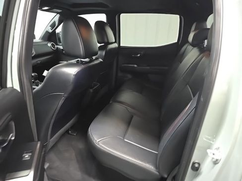 Used 2021 Toyota Tacoma TRD Pro AWD/4WD image 30