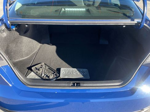 Used 2025 Toyota Camry LE image 31