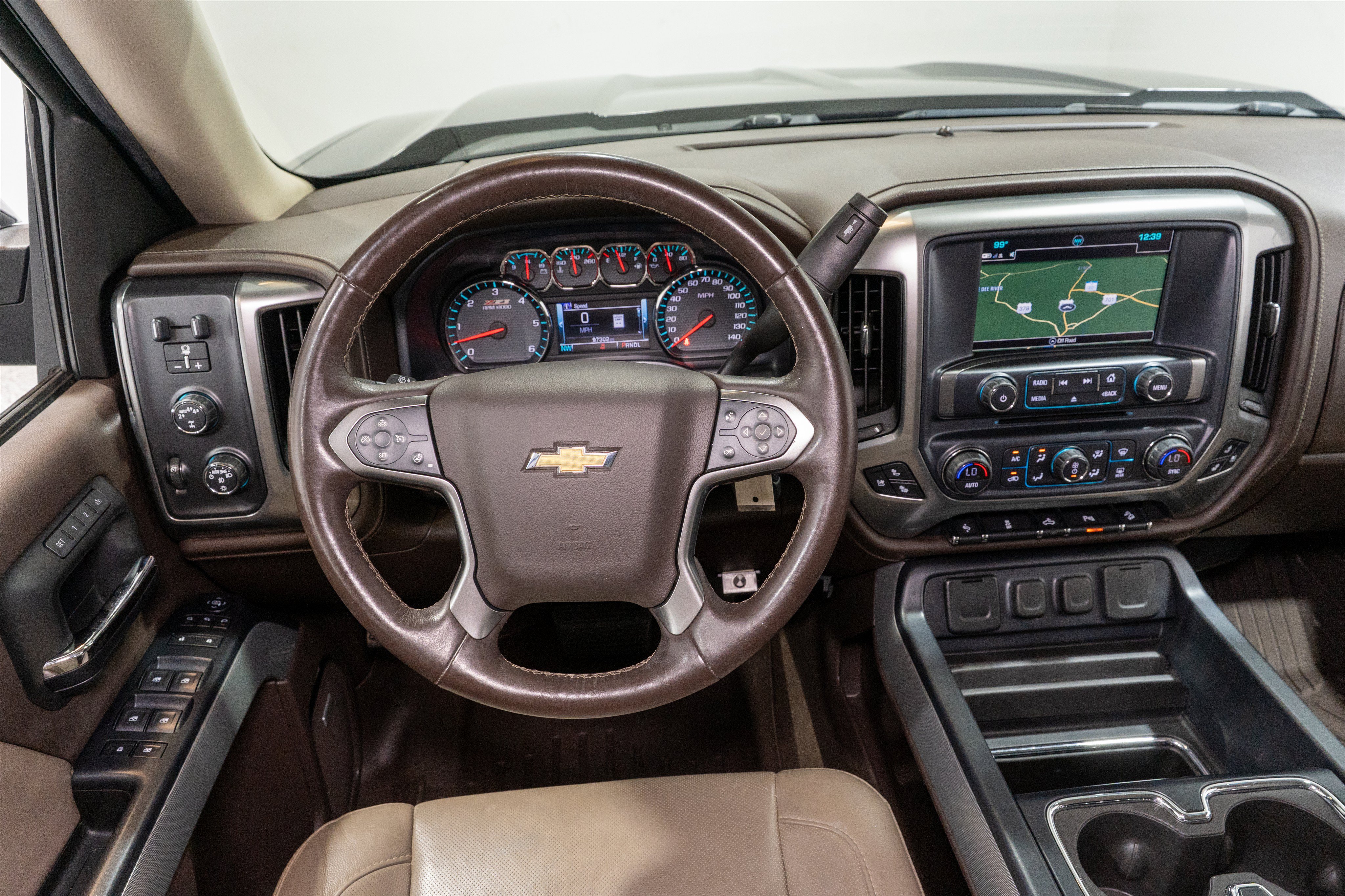 Used 2017 Chevrolet Silverado 1500 LTZ Z71 w/ LTZ Plus Package AWD/4WD image 12