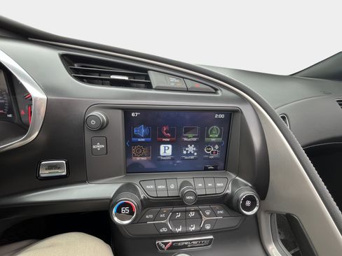 Used 2016 Chevrolet Corvette Stingray Convertible image 18