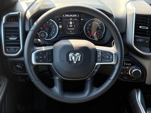 New 2026 RAM 1500 Express AWD/4WD image 32