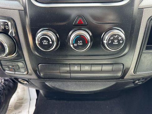Used 2018 RAM 1500 Express w/ Express Value Package AWD/4WD image 30