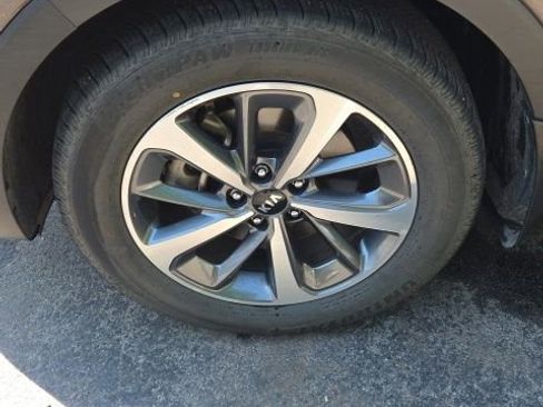 Used 2019 Kia Sorento EX FWD image 21