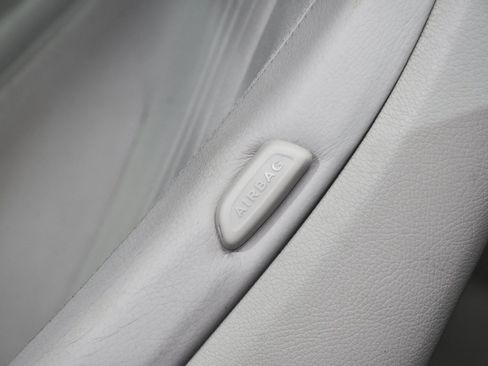 Used 2019 Mercedes-Benz E 450 4MATIC Cabriolet image 51