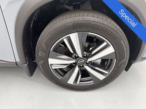 Used 2023 Nissan Rogue Platinum w/ Platinum Premium Package FWD image 15