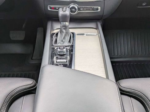 Used 2021 Volvo XC60 T5 Inscription w/ Protection Package Premier AWD/4WD image 23
