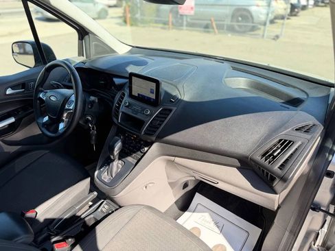 Used 2019 Ford Transit Connect XLT image 38