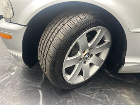 Used 2002 BMW 325Ci Convertible image 23