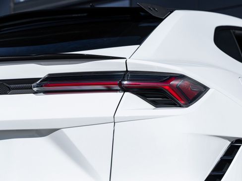 Used 2024 Lamborghini Urus Performante image 14