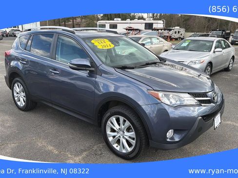 Used 2014 Toyota RAV4 Limited w/ Technology Package image 3