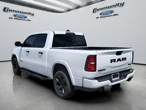Used 2025 RAM 1500 Big Horn AWD/4WD image 7