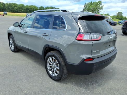 Used 2020 Jeep Cherokee Latitude Plus w/ Cold Weather Group AWD/4WD image 7