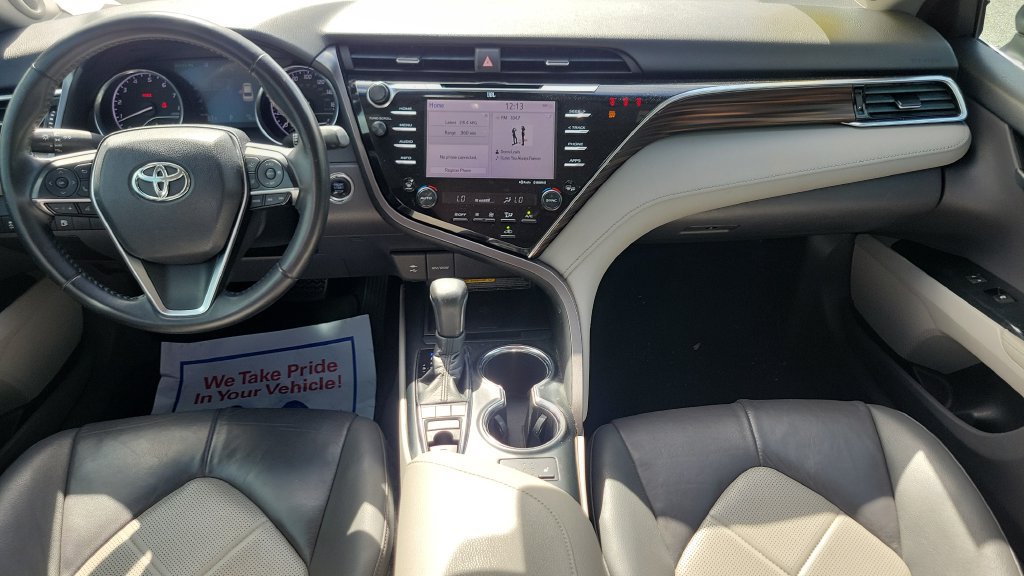 Used 2018 Toyota Camry XLE w/ Audio Package FWD image 11
