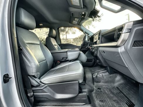 Used 2024 Ford F250 XL w/ XL Chrome Package image 14