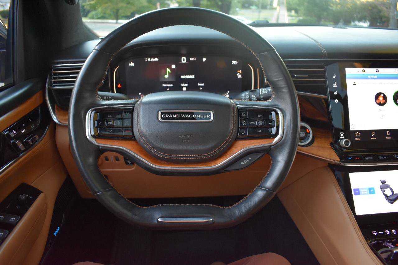 Used 2023 Jeep Grand Wagoneer L Series III w/ Rear Seat Video Group 1 AWD/4WD image 40