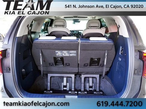 Certified 2025 Kia Carnival SX Prestige FWD image 13