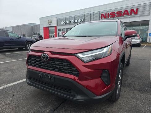 Used 2025 Toyota RAV4 XLE image 5