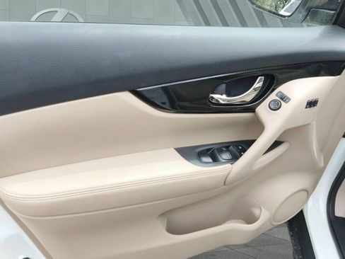 Used 2020 Nissan Rogue SL FWD image 8