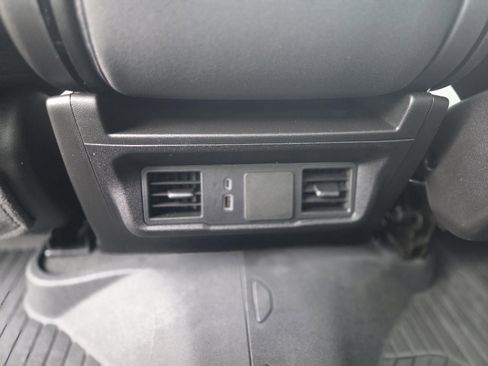 Certified 2025 Chevrolet Silverado 2500 Custom w/ Custom Value Package image 31