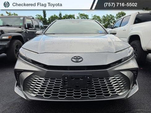 Used 2025 Toyota Camry XSE FWD image 2
