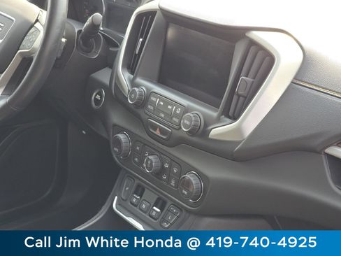 Used 2018 GMC Terrain SLE w/ Driver Convenience Package FWD image 18