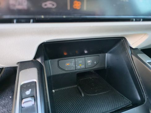 Used 2025 Kia Sorento S w/ Panoramic Sunroof Package FWD image 18