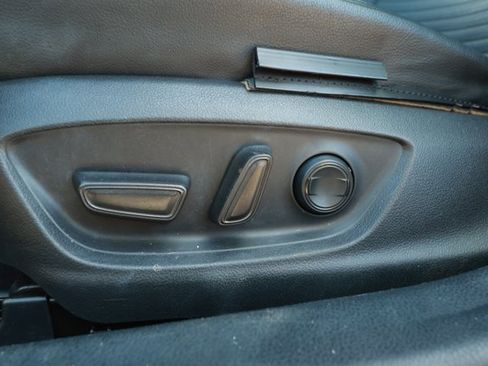 Used 2021 Toyota Camry SE image 21