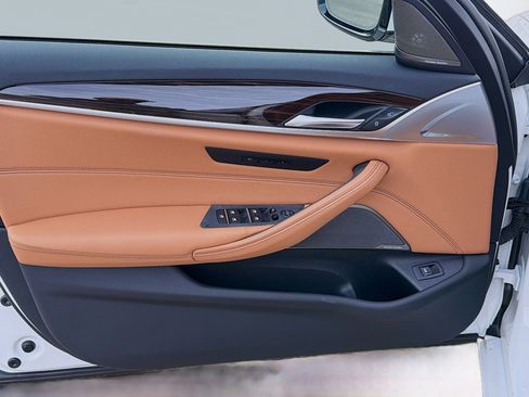 Used 2023 BMW 530i w/ Premium Package image 22