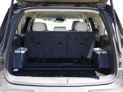 Used 2025 Hyundai Santa Fe SEL AWD/4WD image 47