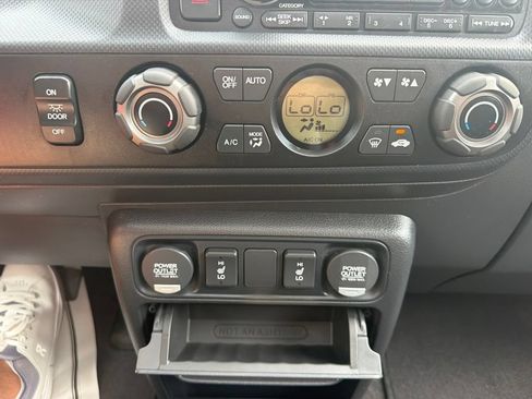 Used 2013 Honda Ridgeline RTL image 19