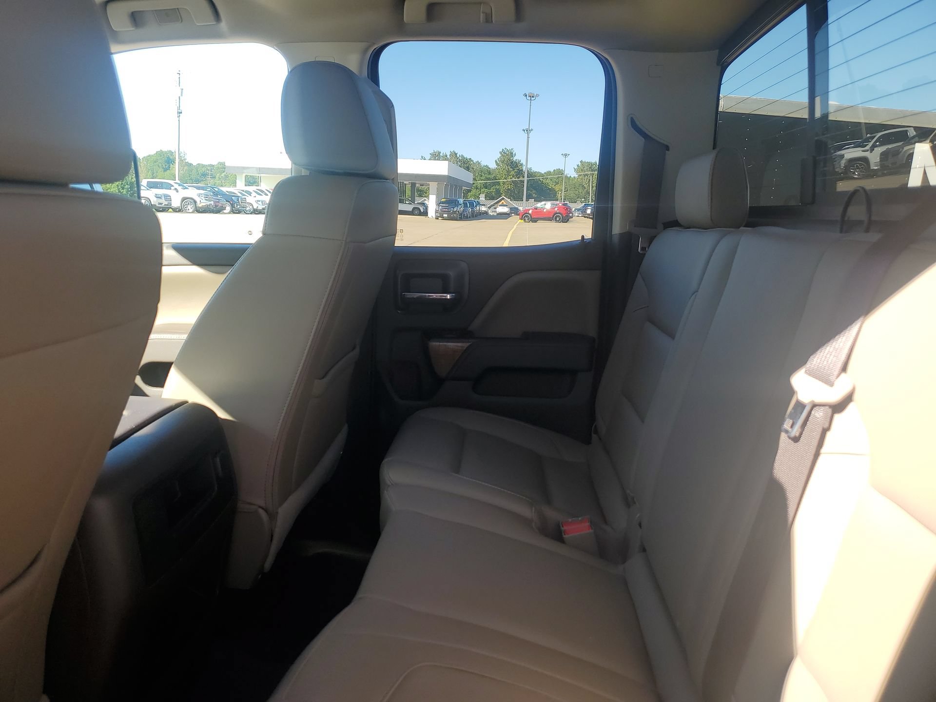 Used 2017 GMC Sierra 1500 SLT w/ Enhanced Driver Alert Package AWD/4WD image 30