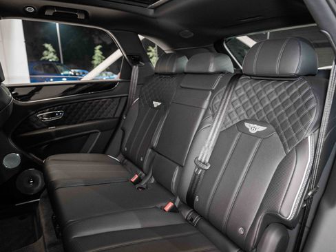 Certified 2024 Bentley Bentayga AWD/4WD image 21