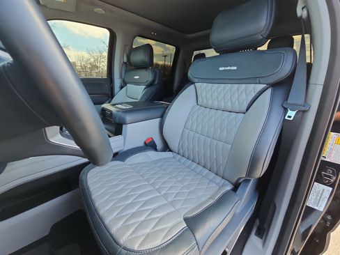 Used 2023 Ford F250 Limited w/ FX4 Off-Road Package image 11