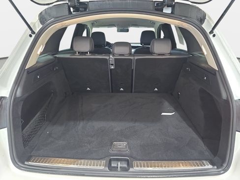 Used 2020 Mercedes-Benz GLC 300 4MATIC image 12