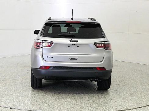 Used 2018 Jeep Compass Latitude AWD/4WD image 6